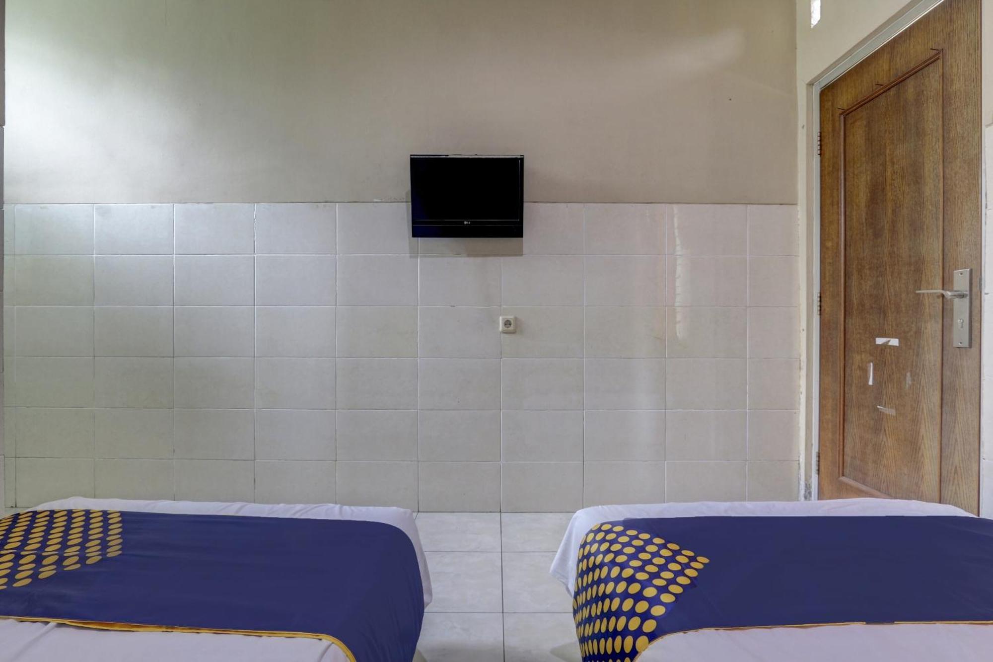 Oyo Life 90159 Puri Asoka Guest House 三宝垄 外观 照片