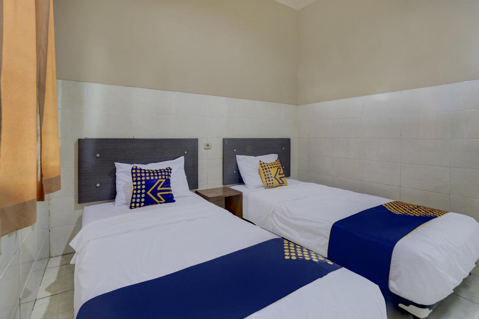 Oyo Life 90159 Puri Asoka Guest House 三宝垄 外观 照片